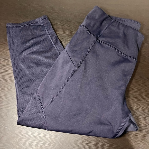 Athleta navy capri leggings yoga pants sz MT Women’s - Picture 2 of 7
